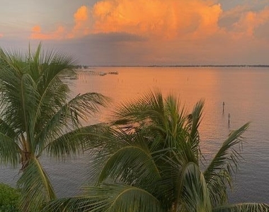 975 Nw Flagler Avenue - Photo Thumbnail 24