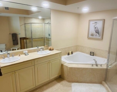 975 Nw Flagler Avenue - Photo Thumbnail 12