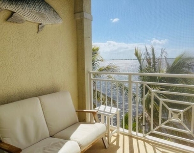 975 Nw Flagler Avenue - Photo Thumbnail 20