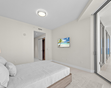 3100 N Ocean Drive - Photo Thumbnail 34