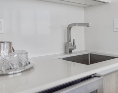 3100 N Ocean Drive - Photo Thumbnail 25