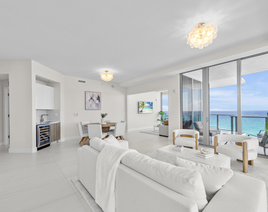 3100 N Ocean Drive - Photo Thumbnail 2