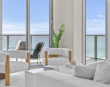 3100 N Ocean Drive - Photo Thumbnail 9