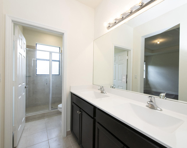 6574 S Anise Court - Photo Thumbnail 13