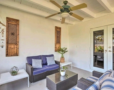 1036 Coral Drive - Photo Thumbnail 23