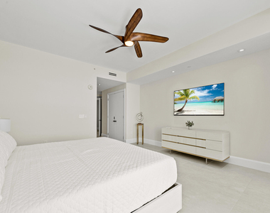 3100 N Ocean Drive - Photo Thumbnail 19