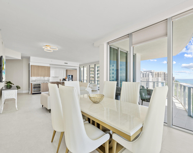 3100 N Ocean Drive - Photo Thumbnail 15