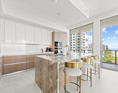 3100 N Ocean Drive - Photo Thumbnail 10