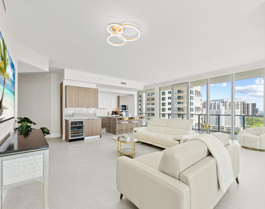 3100 N Ocean Drive - Photo Thumbnail 6