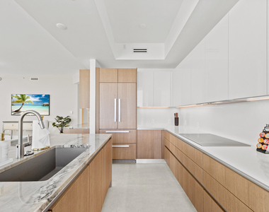 3100 N Ocean Drive - Photo Thumbnail 12