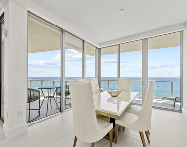 3100 N Ocean Drive - Photo Thumbnail 16