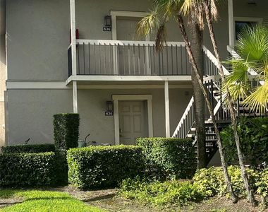 11863 Wimbledon Circle - Photo Thumbnail 9