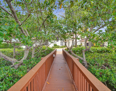 18669 Se Palm Island Lane - Photo Thumbnail 5