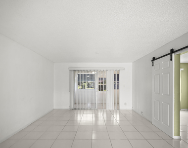 2500 Fiore Way - Photo Thumbnail 1