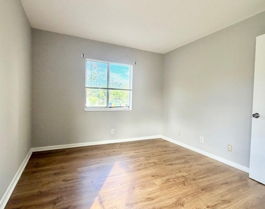 4717 Sable Pine Circle - Photo Thumbnail 8