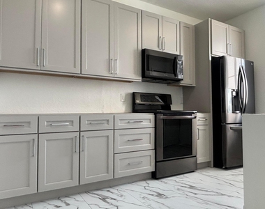 11035 Legacy Boulevard - Photo Thumbnail 15