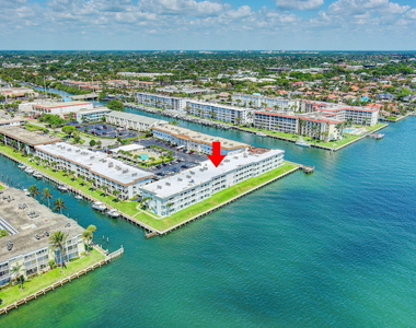 100 Shore Court - Photo Thumbnail 35