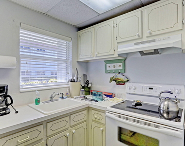 100 Shore Court - Photo Thumbnail 58