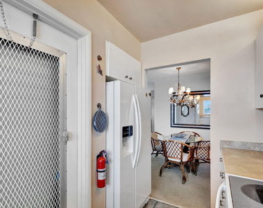 100 Shore Court - Photo Thumbnail 20