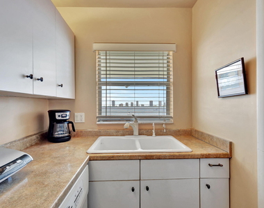100 Shore Court - Photo Thumbnail 18