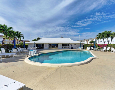 100 Shore Court - Photo Thumbnail 52