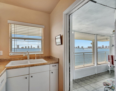 100 Shore Court - Photo Thumbnail 19