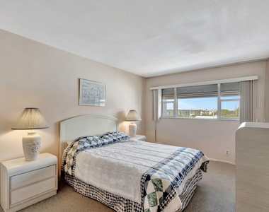 100 Shore Court - Photo Thumbnail 21