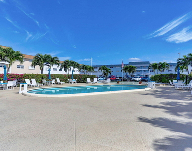 100 Shore Court - Photo Thumbnail 55