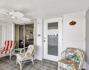 100 Shore Court - Photo Thumbnail 6