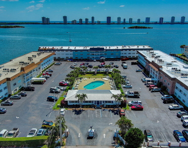 100 Shore Court - Photo Thumbnail 33