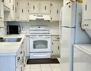 1551 Nw 20th Avenue - Photo Thumbnail 2