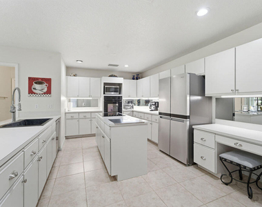 5562 Reynolds Road - Photo Thumbnail 12