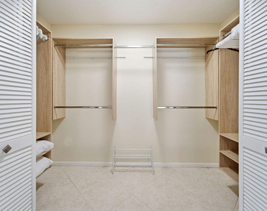 5562 Reynolds Road - Photo Thumbnail 11