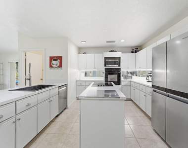 5562 Reynolds Road - Photo Thumbnail 13