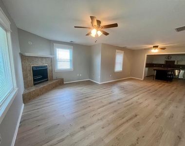 9904 Se 43rd Street - Photo Thumbnail 3