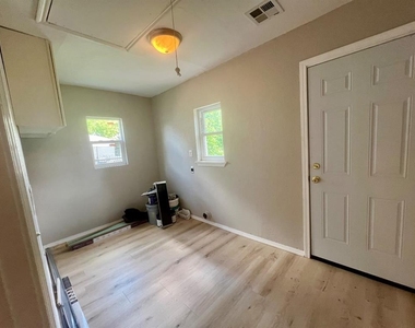 9904 Se 43rd Street - Photo Thumbnail 16