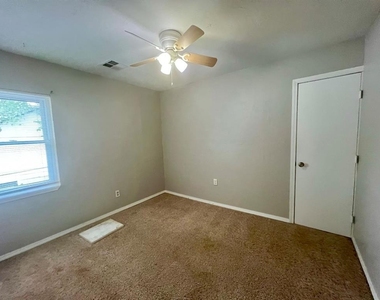 9904 Se 43rd Street - Photo Thumbnail 12