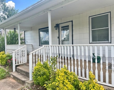 9904 Se 43rd Street - Photo Thumbnail 2
