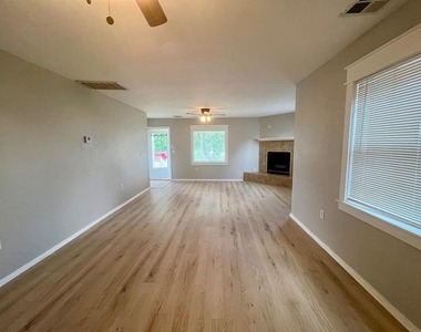 9904 Se 43rd Street - Photo Thumbnail 7