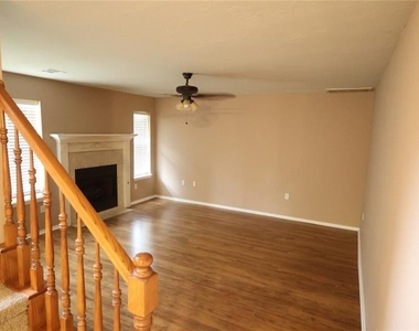 847 Rambling Oaks - Photo Thumbnail 5