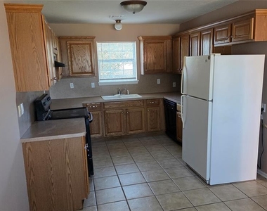 847 Rambling Oaks - Photo Thumbnail 11