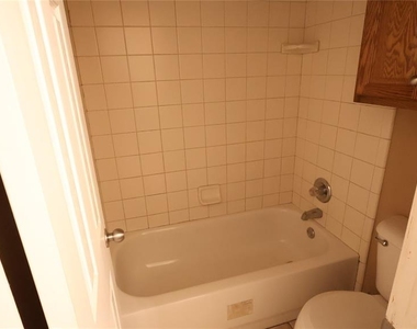 847 Rambling Oaks - Photo Thumbnail 20
