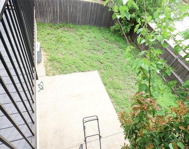 847 Rambling Oaks - Photo Thumbnail 19