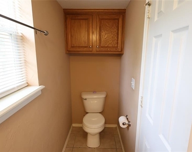 847 Rambling Oaks - Photo Thumbnail 8