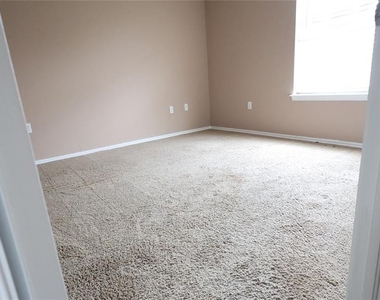847 Rambling Oaks - Photo Thumbnail 14