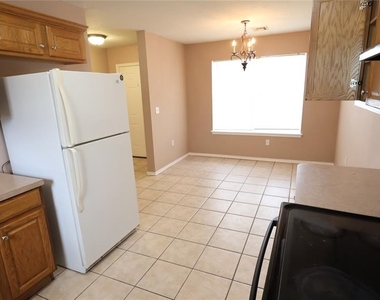 847 Rambling Oaks - Photo Thumbnail 7