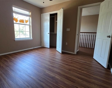 847 Rambling Oaks - Photo Thumbnail 18