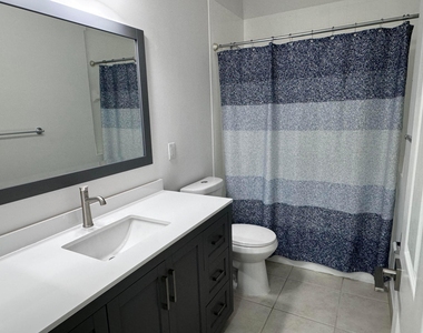 9360 Cove Point Circle - Photo Thumbnail 21