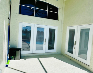 9360 Cove Point Circle - Photo Thumbnail 23