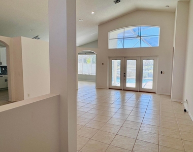 9360 Cove Point Circle - Photo Thumbnail 5